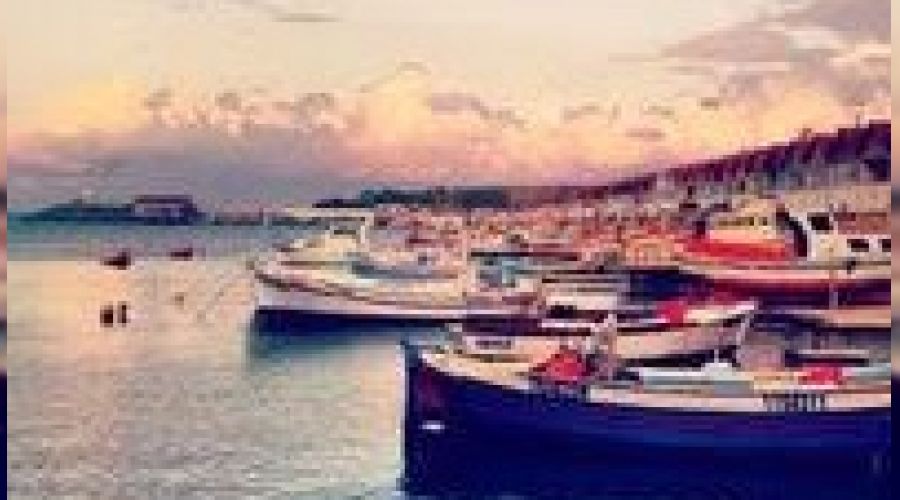Trabzon'da 100. Yıl Balıkçı Barınaklarında yangın çıktı