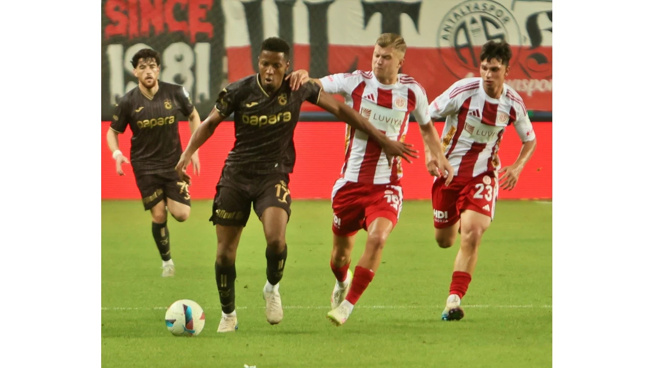 Trabzonspor sezonu Antalyaspor galibiyetiyle tamamladı