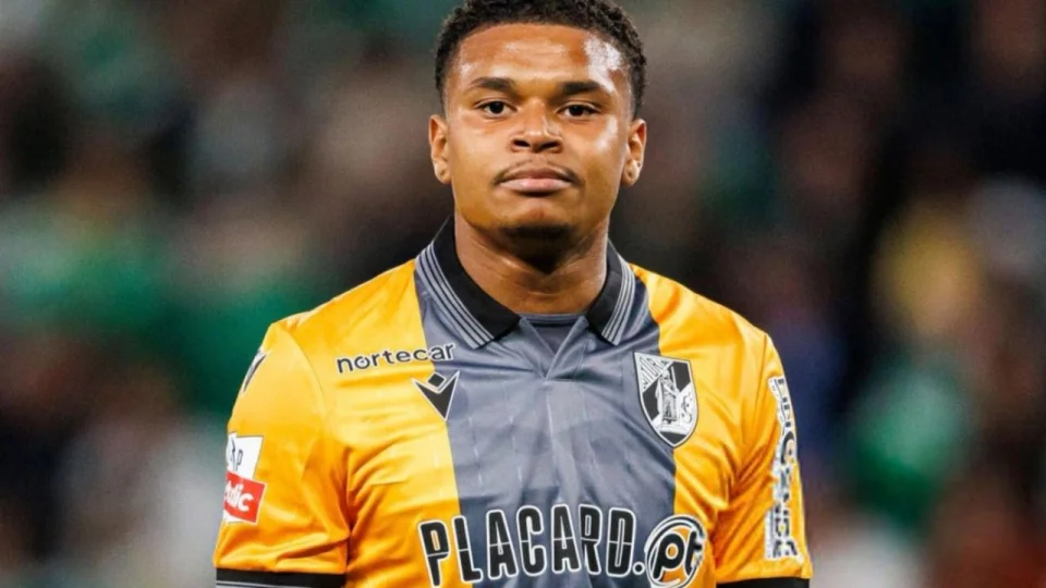 Trabzonspor'un yeni transferi Noah Saviolo, �stanbul'da