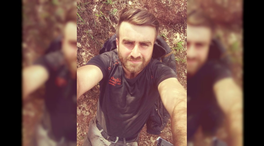Traktörü devrilince barajda boğuldu
