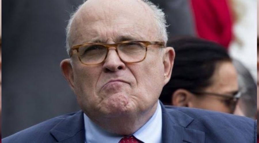 Trump'�n avukat�n�n evinde arama yap�ld�