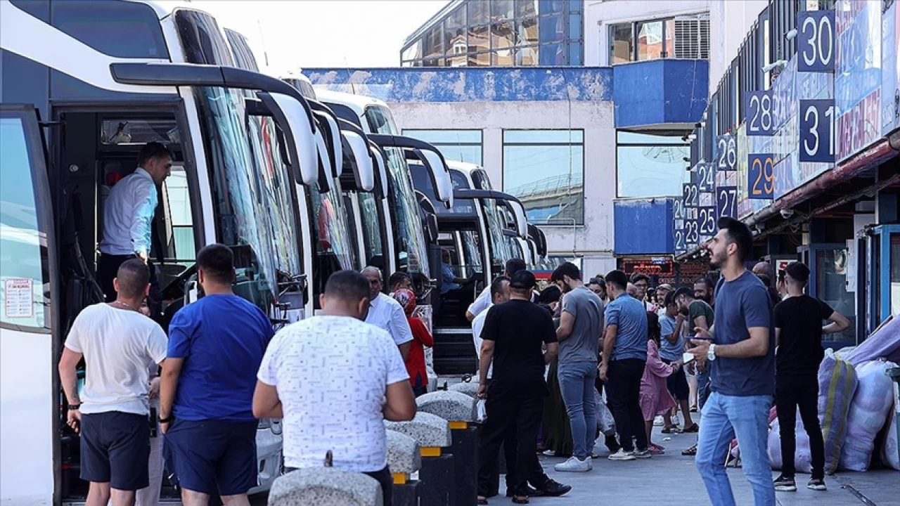 Türkiye'de geçen yıl yaklaşık 3,5 milyon kişi iller arasında göç etti