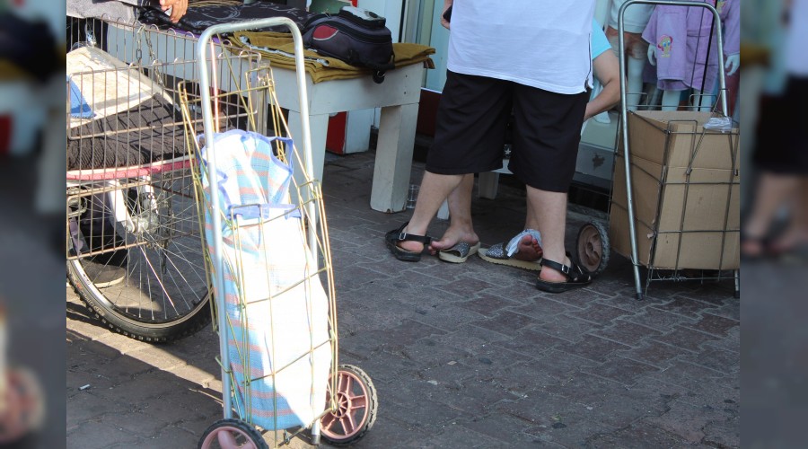 �st�ne pazar arabas� d��t�