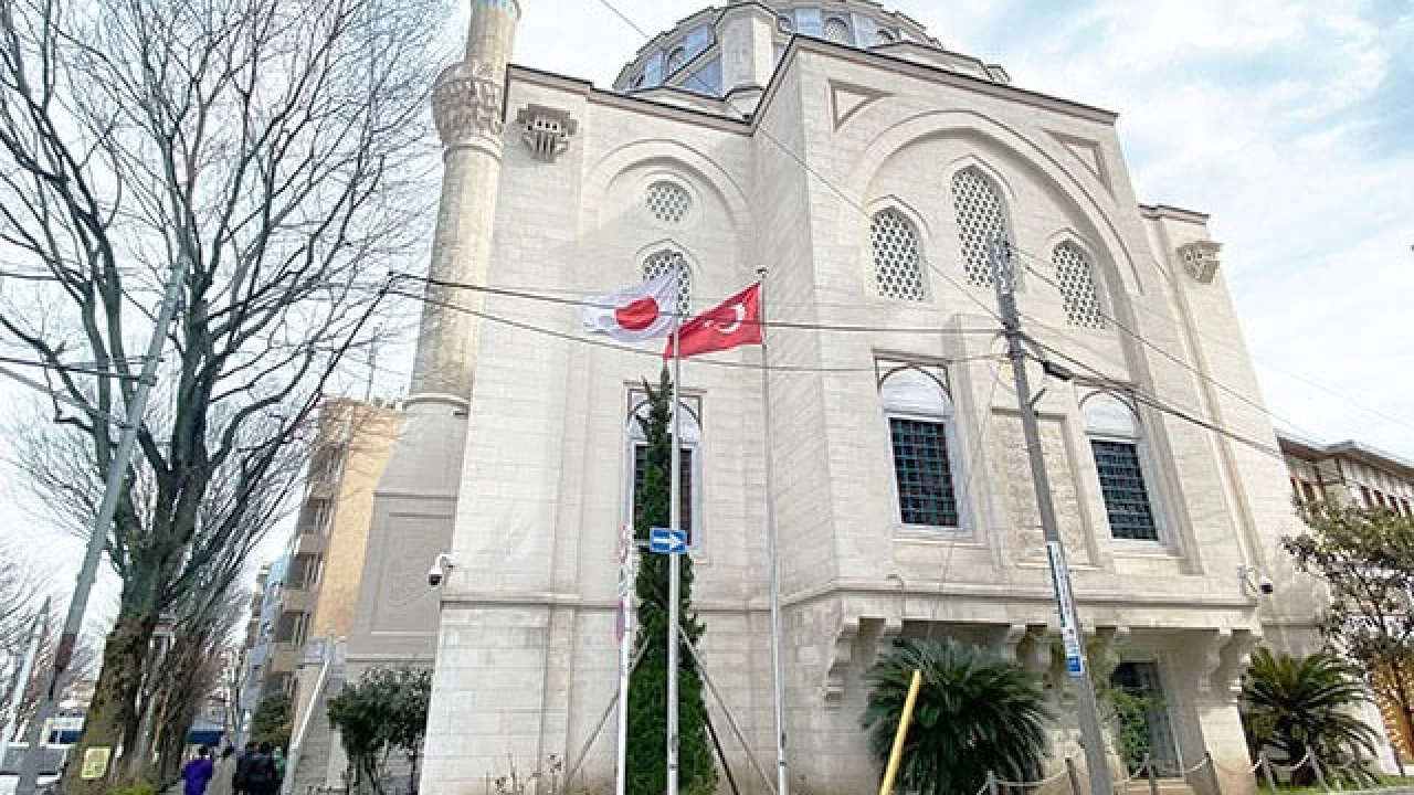 Uzak Do�u�da sessiz bir miras: Atat�rk��n izleriyle Tokyo Camii