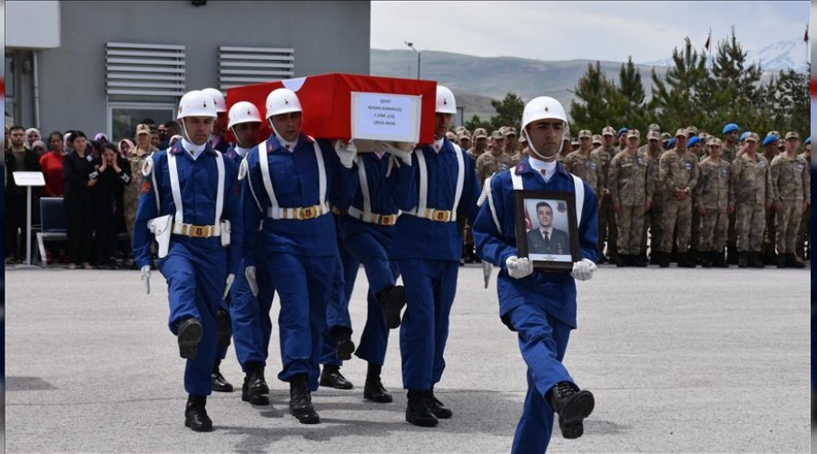 Van'da silah kazas�: 1 Uzman �avu� �ehit