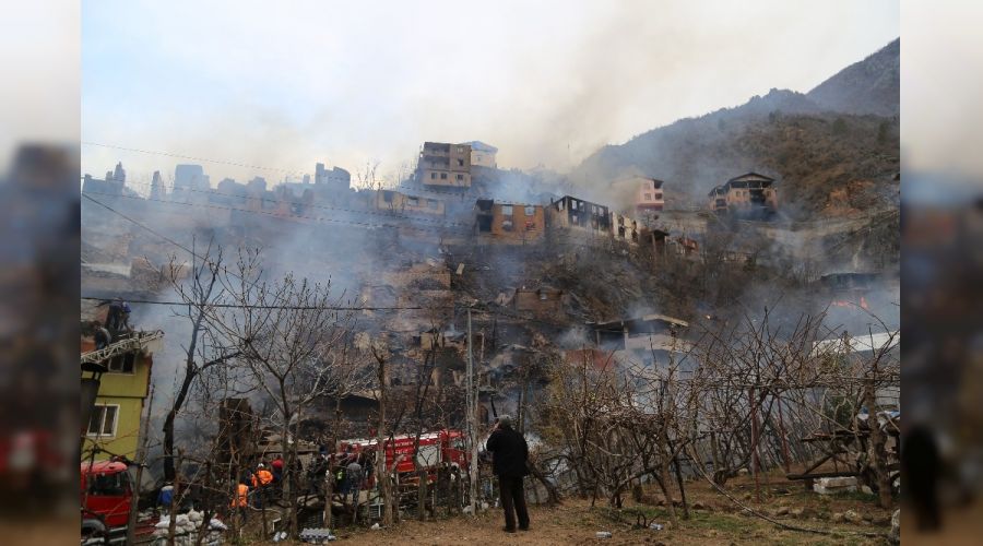 Yangın bu köyün kaderi