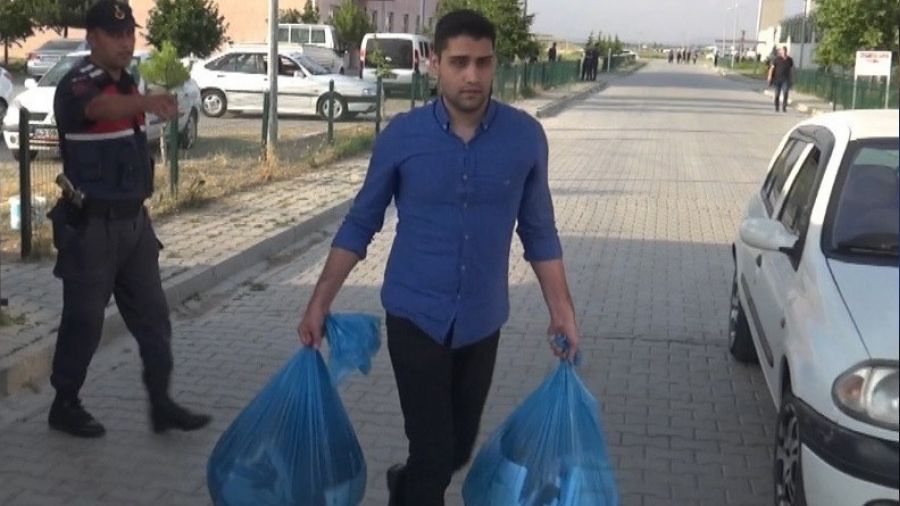 Yarg�tay'�n cezas�n� onad��� Kadir �eker tekrar tutukland�