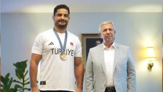 Yavaş, Taha'yı tebrik etti