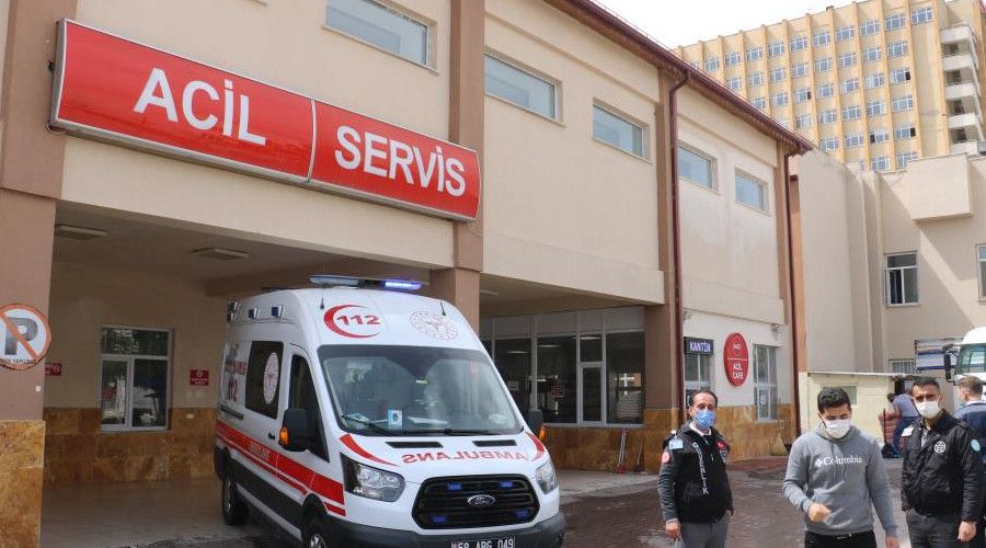 Yedikleri yemek zehirledi, 5 ��renci hastanelik oldu 