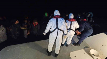 Yunanistan'ın ölüme ittiği 114 göçmen kurtarıldı