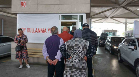 Yurtd semenler snr kaplarnda oylarn kullanyor