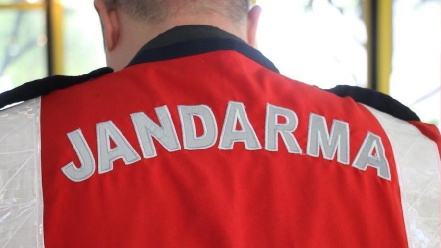Yurtdışından emeklilik vaadi ile vatandaşları 1 milyon TL dolandırdı
