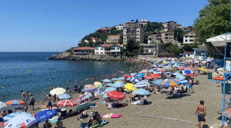 Zonguldak'n Kapuz Plaj, Ege sahillerini aratmad