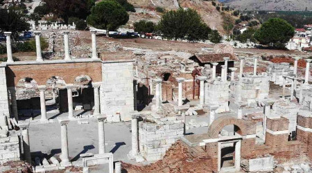 100 yıldır kazı yapılan kilisede Roma İmparatoru 'Büyük Theodosius' izleri