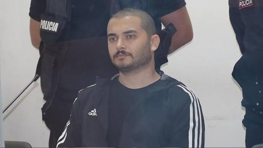 11 bin yıl ceza aldı, Türkü söyledi