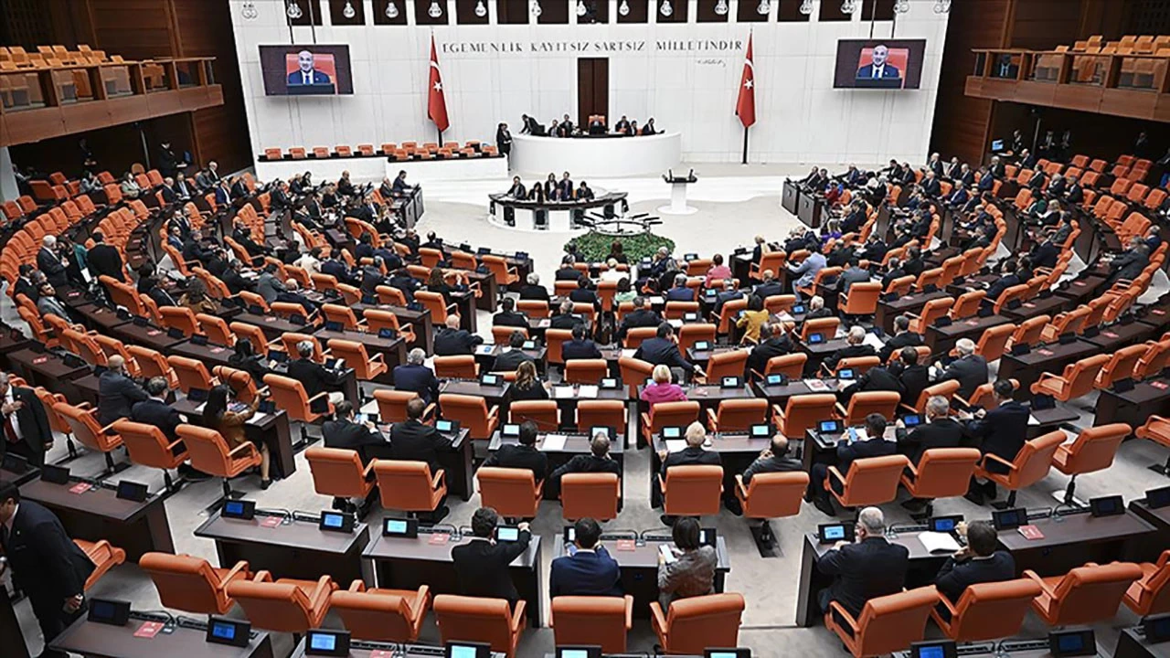 14 milletvekili partilerinden belediye başkan adayı gösterildi