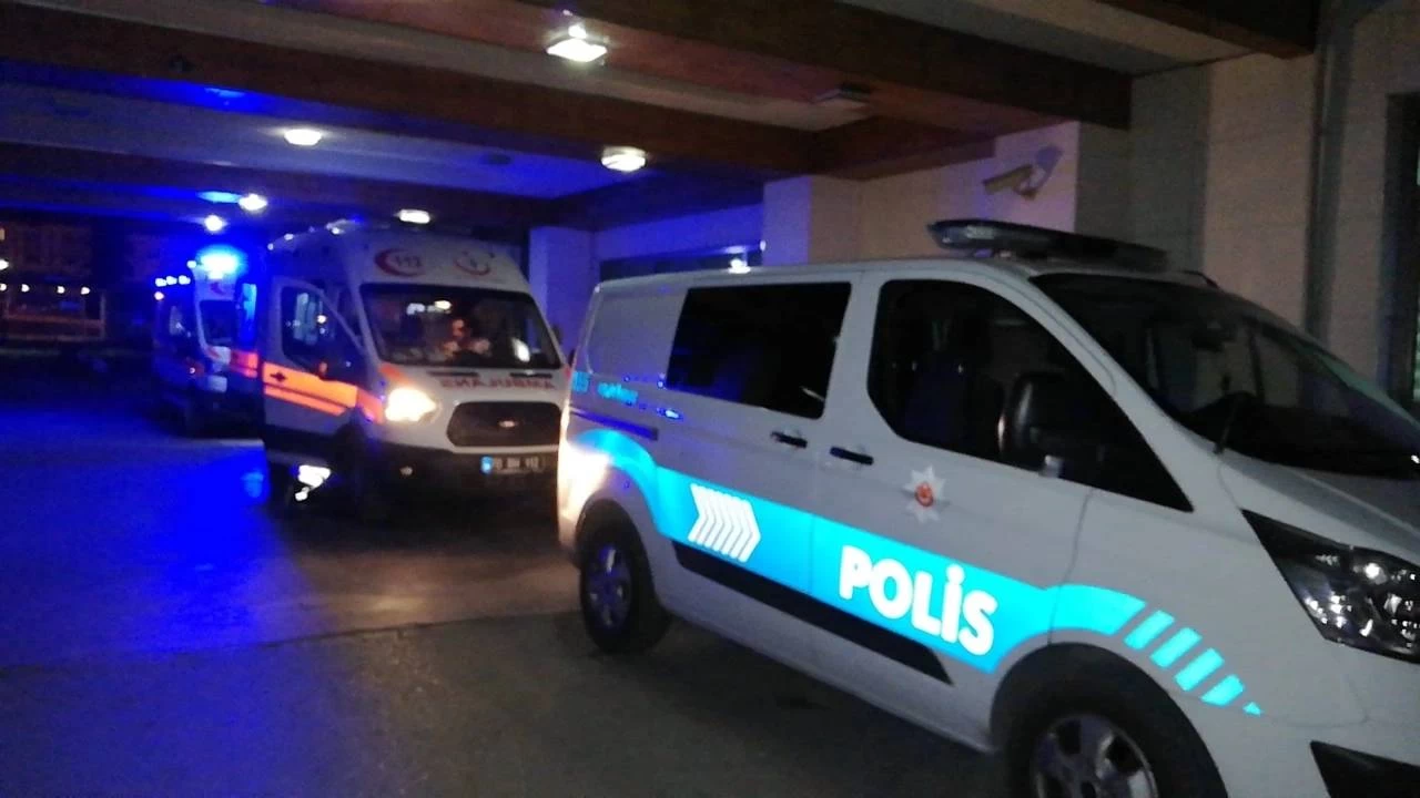 17 yaşındaki genç, 44 yaşındaki kişiyi bıçakla öldürdü