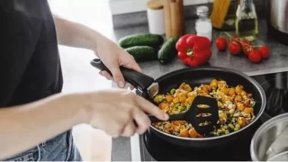 20 dakikadan kısa sürede yemek yiyorsanız yavaşlamanın zamanı gelmiş olabilir