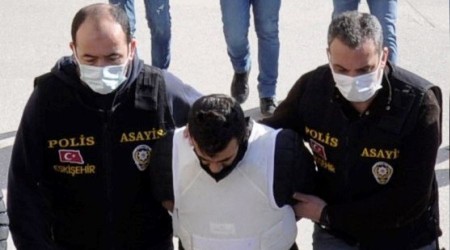 3 kişilik aileyi öldüren katil yakalandı