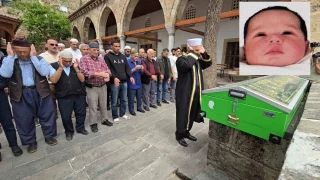 3 yaşına girdiği gün minibüsün altında kalarak hayatını kaybetti