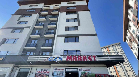 6. kattan düşen kadın hayatını kaybetti