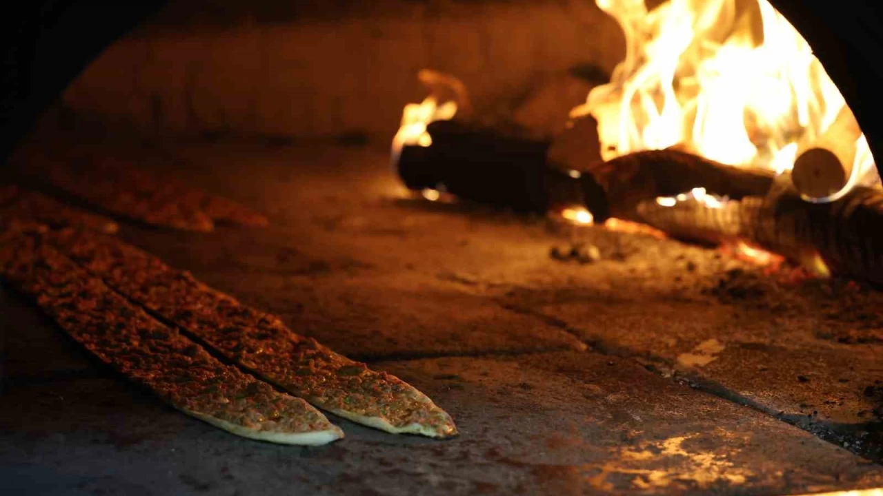 800 yıllık vazgeçilmez lezzet: Etliekmek