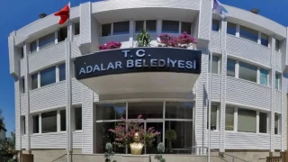 Adalar Belediyesi'ne operasyon: 41 g�zalt�
