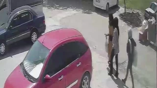 Adana'da 3 kadın hırsız girdikleri evde...