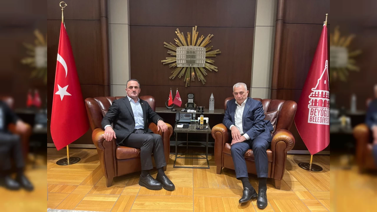 AKP’de İstanbul için ilk aday adayı Metin Külünk oldu