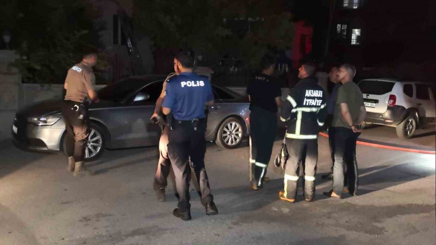 Aksaray'da 8 katlı apartmanda korkutan yangın