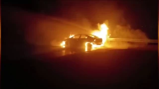 Aksaray'da otomobil alev alev yandı