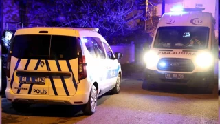 Aksaray'da tabancasını temizleyen polis, çocuğunu vurdu