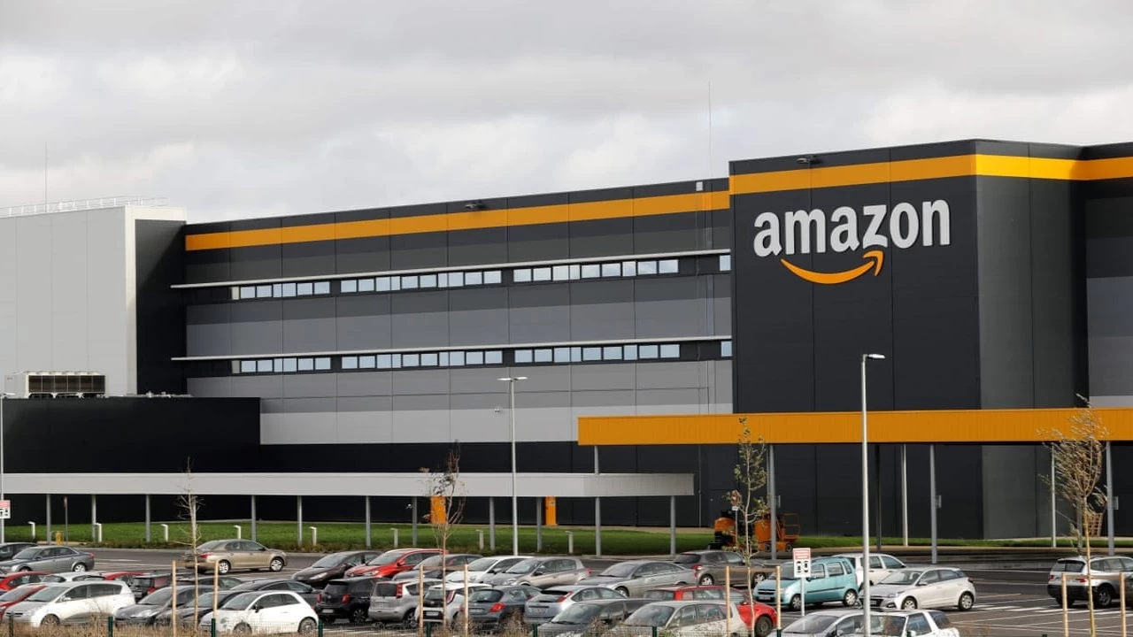 Amazon yine yüzlerce çalışanını işten çıkardı