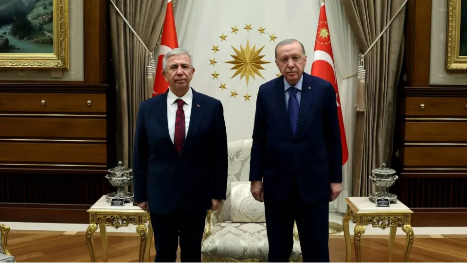 Ankara Büyükşehir Belediye Başkanı Mansur Yavaş, Cumhurbaşkanı Recep Tayyip Erdoğan ile görüşmenin ardından hakkındaki iddialara yanıt verdi
