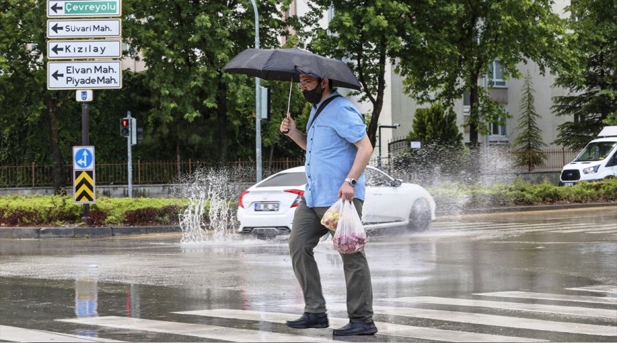 Ankara'da sağanak etkili oldu
