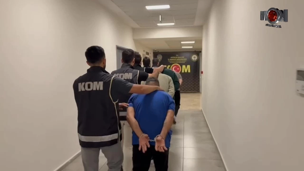 Antalya'da iş yeri kurşunlayan ve haraç isteyen 5 şüpheli tutuklandı