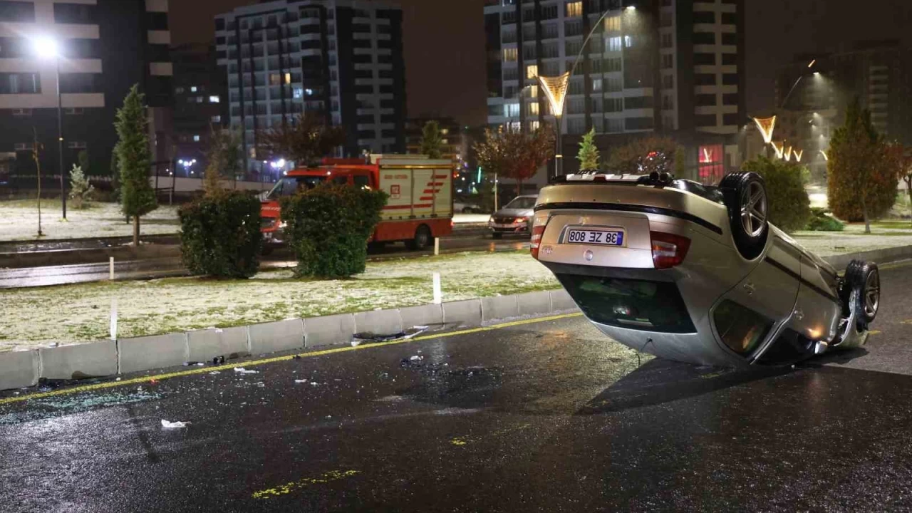 Aracı öylece bırakıp kaçtı