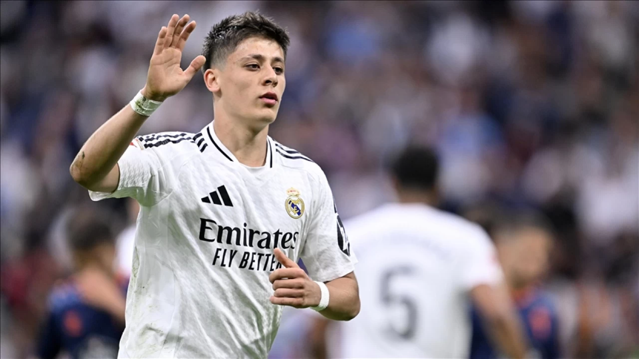 Arda Gler, "IFFHS Yln En yi Oyun Kurucusu dlne" aday