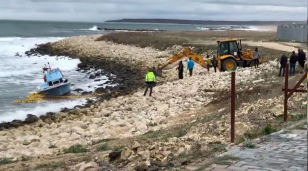 Arnavutköy 'de rüzgar nedeni ile tekne limana yanaşamadı