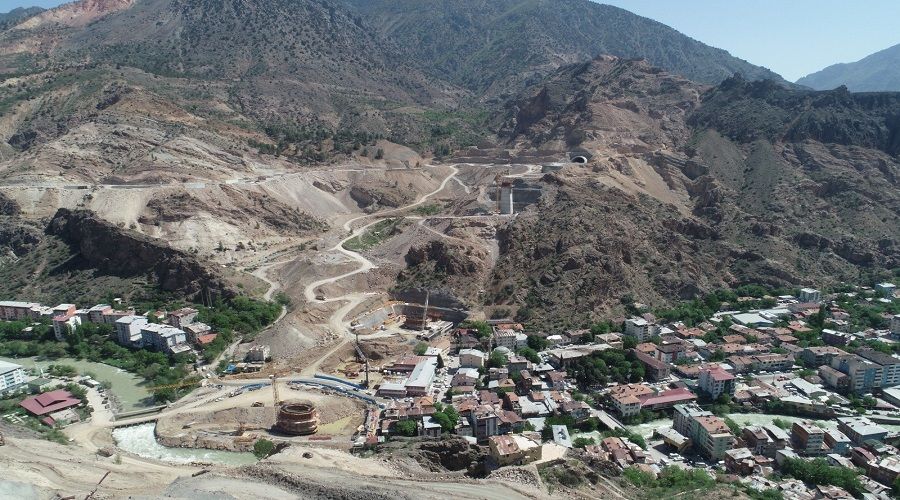 Artvin'de yol inşaatında kaza: 1 ölü