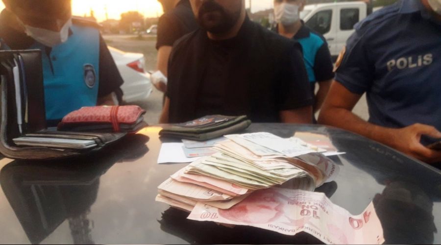 'Askere gidece�iz' diyerek para toplad�lar