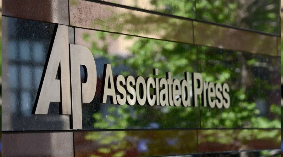 Associated Press'ten sosyal medya ad�m�