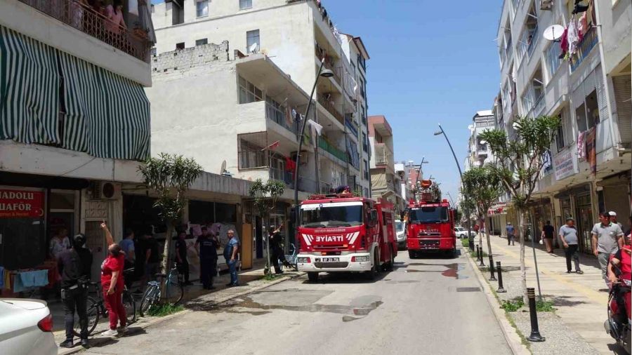 Attıkları çöpler yangın çıkardı