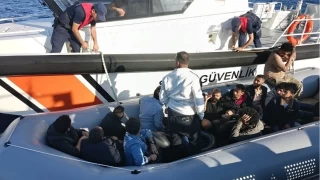 Ayvalk aklarnda 16 dzensiz gmen yakaland