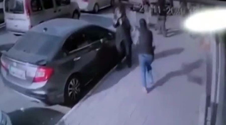 Bağcılar'da kuyumcuya güpegündüz silahlı gasp şoku