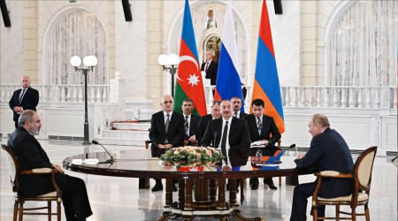 Bakü ve Erivan Soçi'de anlaştı