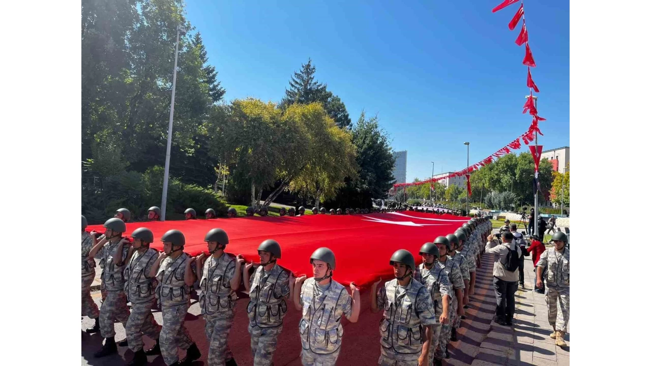 Başkentte 30 Ağustos Zafer Bayramı yürüyüşü