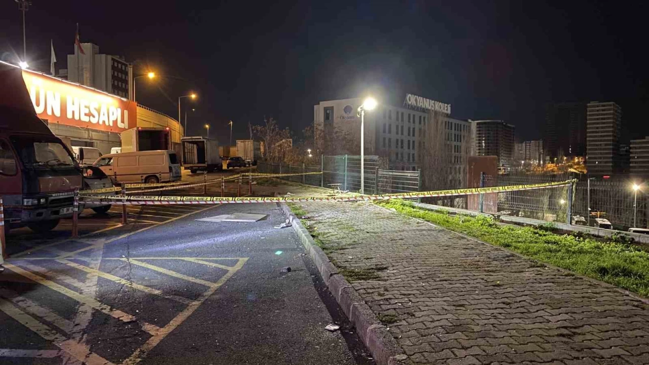 Bayrampa�a'da feci olay: 2 �l�