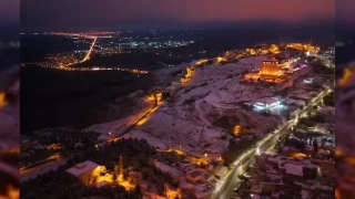 Beyaza brnen Mardin, gece havadan grntlendi