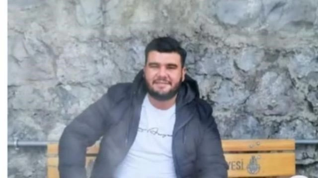 Beylikd�z�'nde 2 arkada� ara�ta vurulmu� halde bulundu